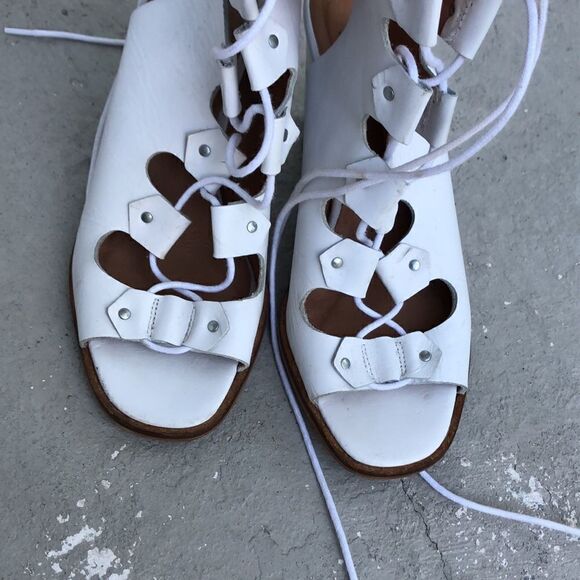 Shelly London  - Picture 9 of 9